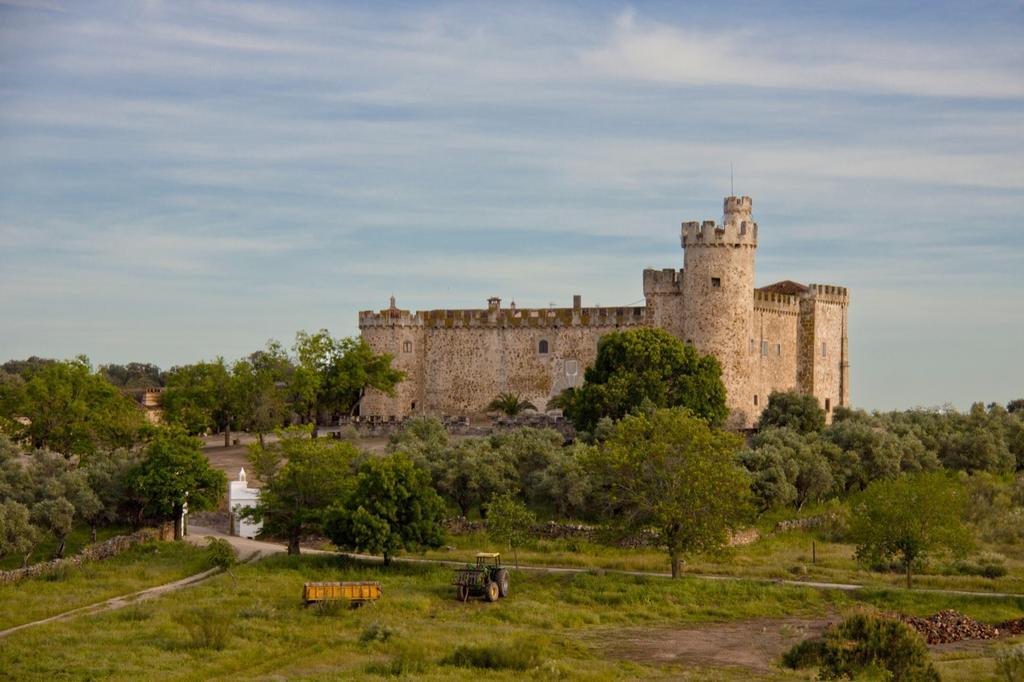 Casa Rural Castillo De Касерес Экстерьер фото